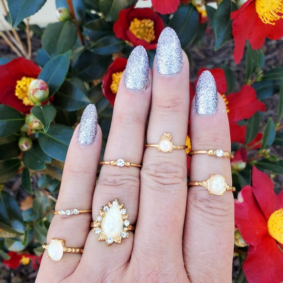 Jewelry - 3/$20🌷Dainty 7 pc. Opal Midi Ring Set NWOT